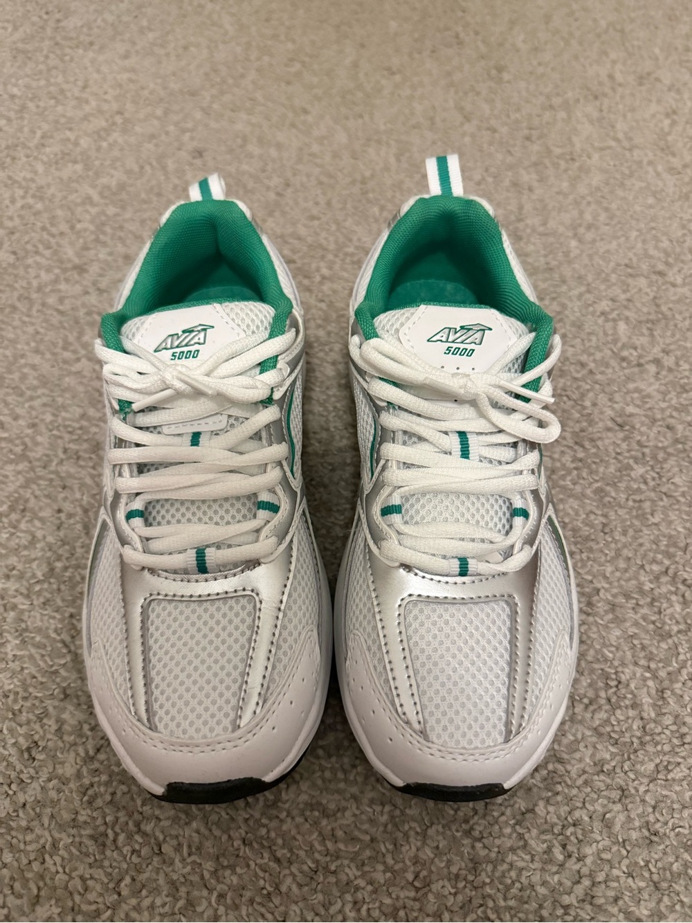 Avia White and Green Low-Top Running Shoes